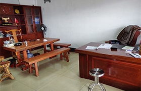 币游国际钢材有限公司干净办公室